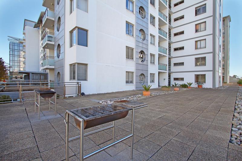 1 Bedroom Property for Sale in Claremont Western Cape